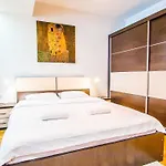 아파트 Incity Premium Garden Stay-central &private Terrace *