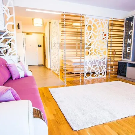 Daire Incity Premium Garden Stay-central &private Terrace