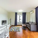 Incity Premium Garden Stay-central &private Terrace Lägenhet *