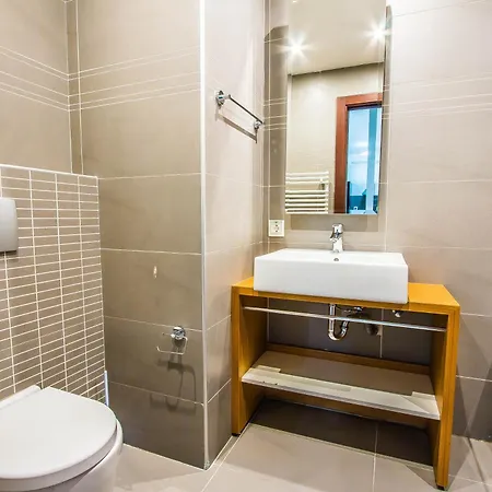 Incity Premium Garden Stay-central &private Terrace Апартаменти Бухарест