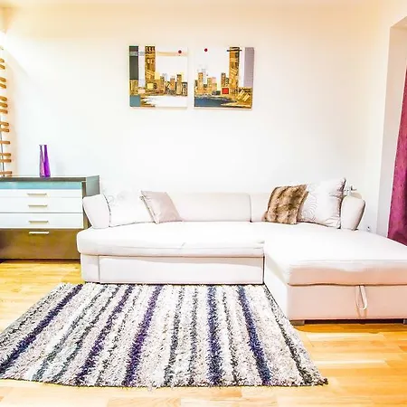 Lägenhet Incity Premium Garden Stay-central &private Terrace *