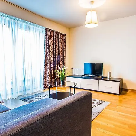 Incity Premium Garden Stay-central &private Terrace דירה בוקרשט