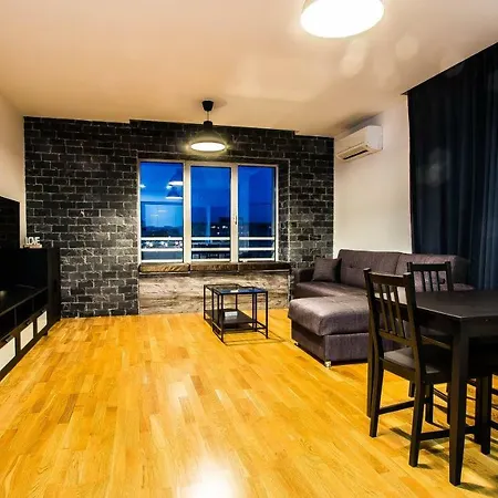 דירה Incity Premium Garden Stay-central &private Terrace בוקרשט