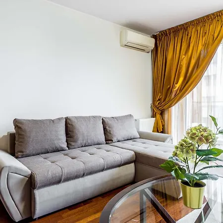Incity Premium Garden Stay-central &private Terrace דירה בוקרשט