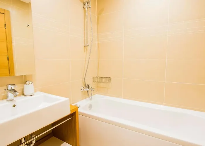 Incity Premium Garden Stay-central &private Terrace Διαμέρισμα