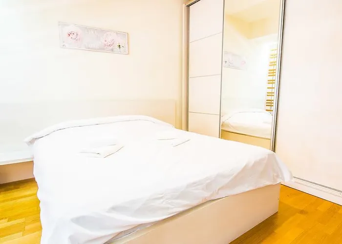 Apartment Incity Premium Garden Stay-central &private Terrace