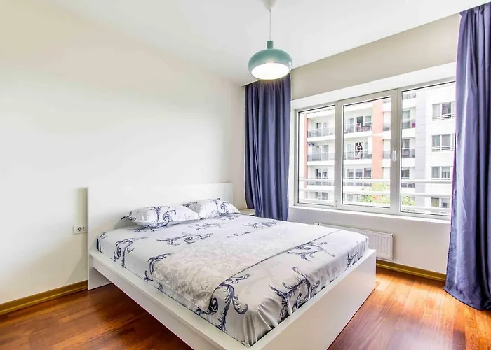 Incity Premium Garden Stay-central &private Terrace Βουκουρέστι