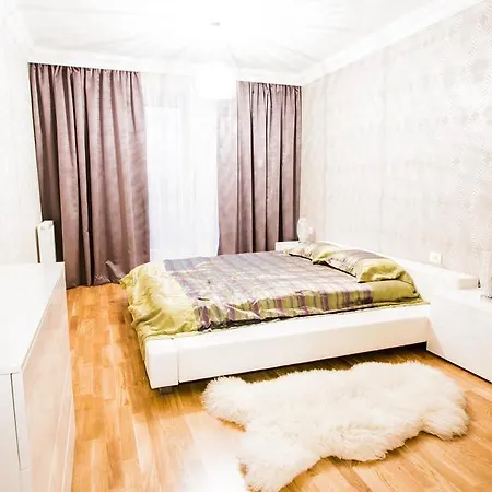Incity Premium Garden Stay-central &private Terrace Apartament Bukareszt