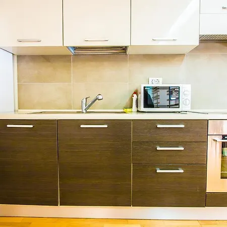 Apartament Incity Premium Garden Stay-central &private Terrace Bukareszt