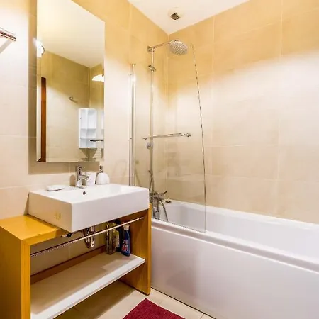 Incity Premium Garden Stay-central &private Terrace *