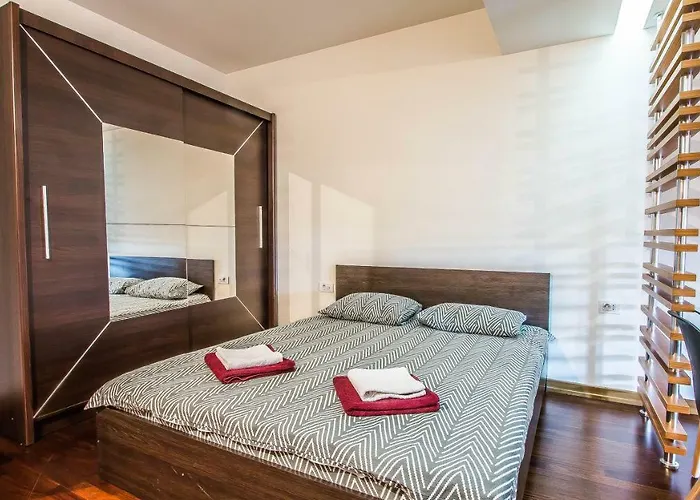 Incity Premium Garden Stay-central &private Terrace * Boekarest