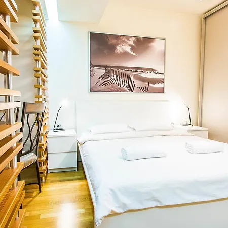 Incity Premium Garden Stay-central &private Terrace Appartement *