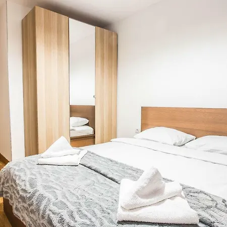 Incity Premium Garden Stay-central &private Terrace Appartement *