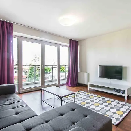 Apartment Luxury Mall Area