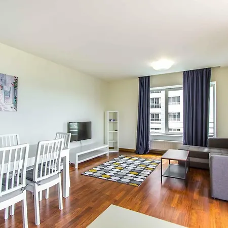 Apartment Luxury Mall Area