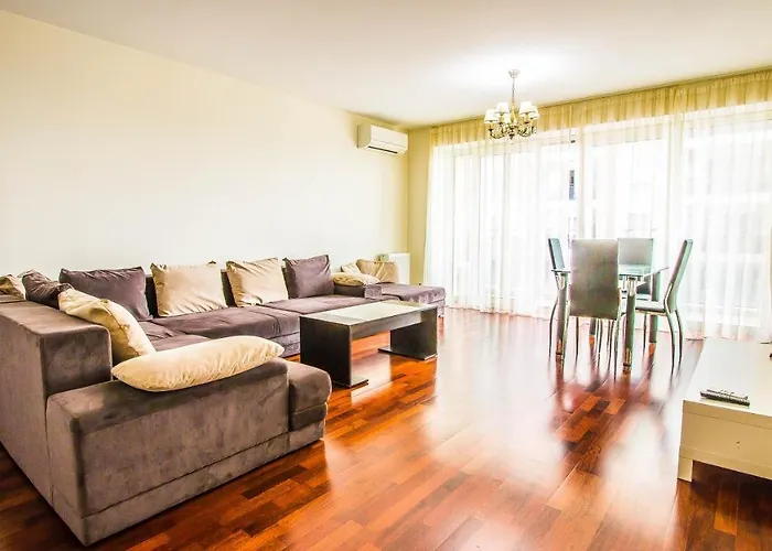 Incity Premium Garden Stay-central &private Terrace Apartmán Bukurešť
